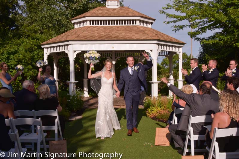 Wedding outdoors 